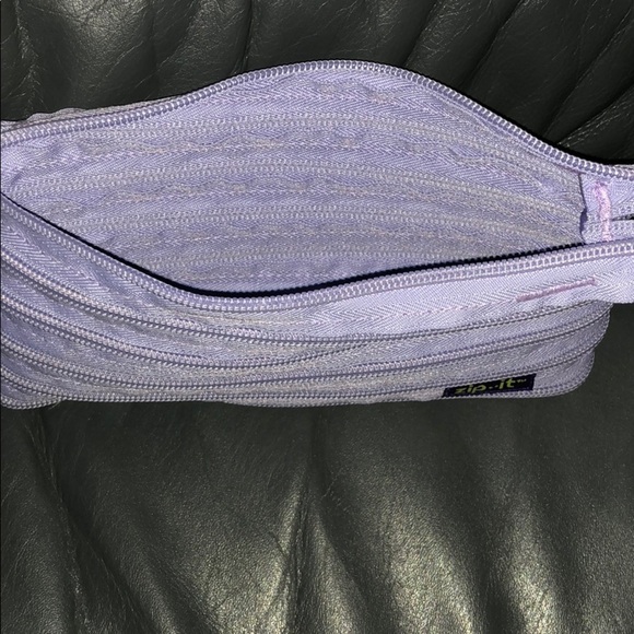 Zip-it pouch - Picture 3 of 4